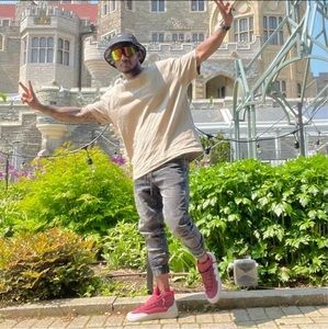 Meet your Posher, Robert